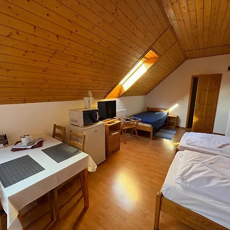 Guest house Haramia Csapszek Es Fogado Szombathely