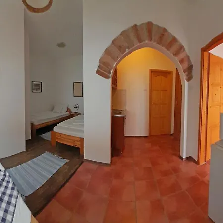 Haramia Csapszék és Szombathely