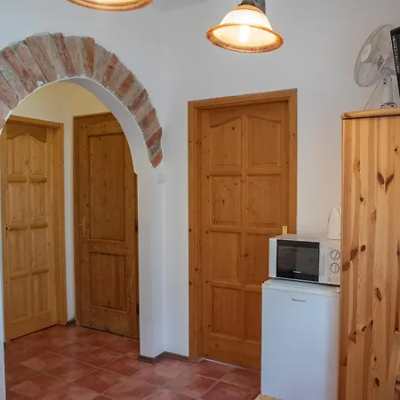 Gasthuis Haramia Csapszek Es Fogado