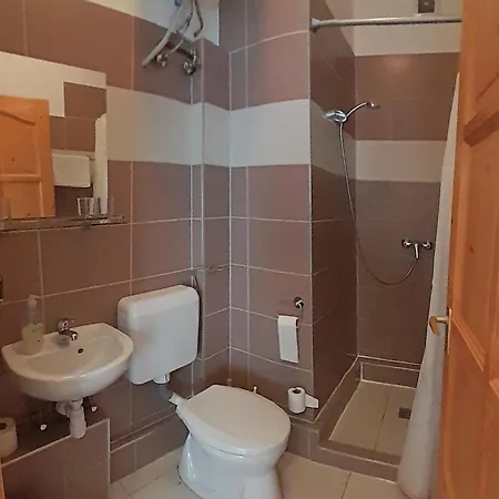 Haramia Csapszek Es Fogado 3*