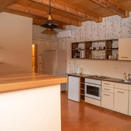 Haramia Csapszek Es Fogado