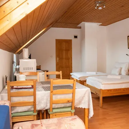 Haramia Csapszek Es Fogado 3*