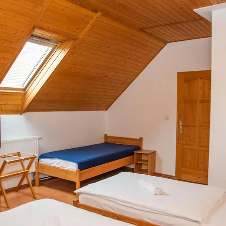 Haramia Csapszek Es Fogado