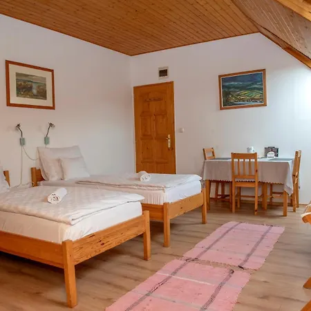 Haramia Csapszek Es Fogado Gasthuis Szombathely