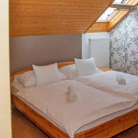 Gasthuis Haramia Csapszek Es Fogado