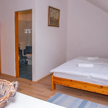 Gasthuis Haramia Csapszek Es Fogado Szombathely