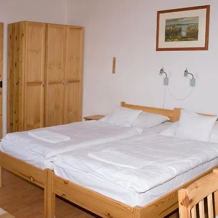 Haramia Csapszék és Szombathely